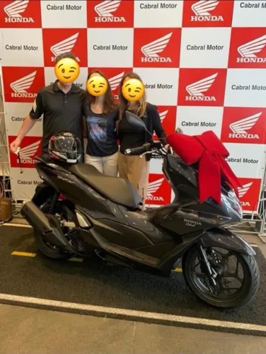 Honda PCX 2023 - Revisada na Concessionária