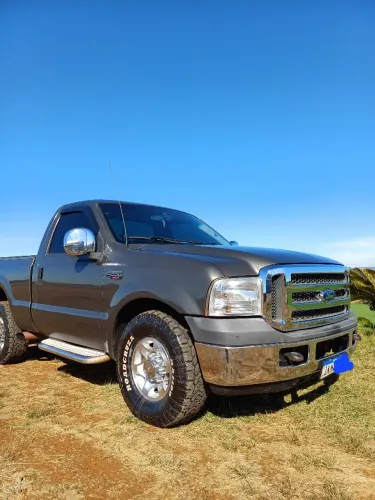 Ford F-250 XLT 4.2 TB Diesel 2001