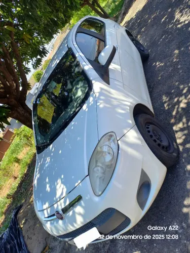 Fiat Palio Attractive 1.0 EVO Fire Flex 8V 5P 2015