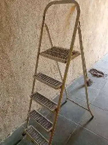 Escada venda motivo mudança