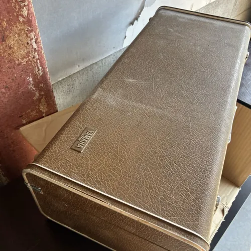 Case sax