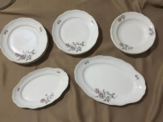 Jogo de Porcelana Schmidt Vintage - 14 Peças Decoradas com Rosas