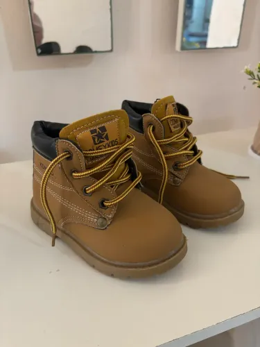 Bota infantil