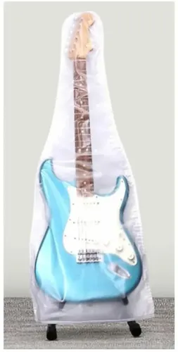 Capa transparente para guitarra em poliéster