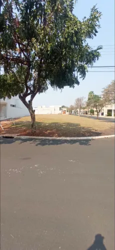 Oportunidade terreno de esquina