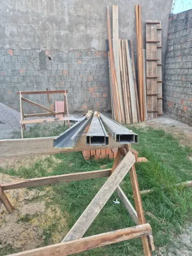 Perfil metálico- metalon