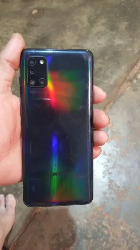 Samsung A31 