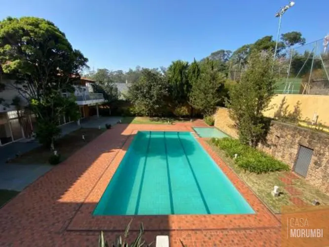 Venda ou locação Casa de 1550m2, 06 suítes, 15 vagas de garagem na Vila Transmontano