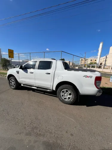 Ford Ranger Limited 3.2 20V 4X4 CD Aut. Dies. 2015