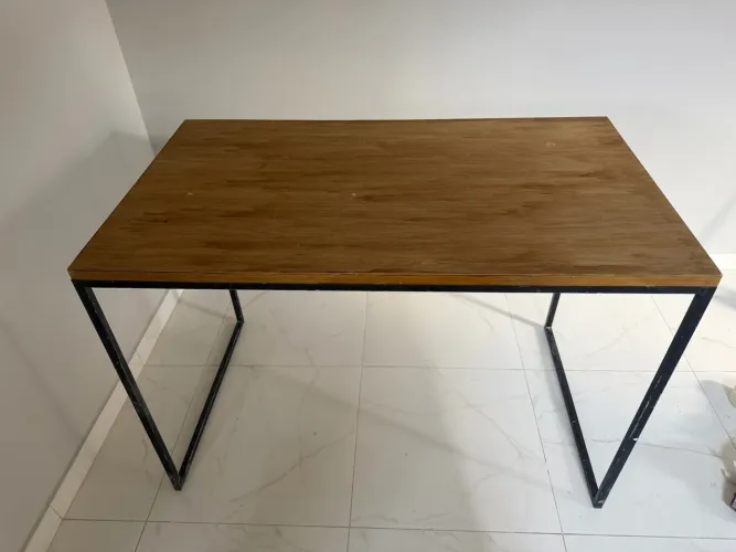 Mesa estilo industrial 1.20x0.70cm