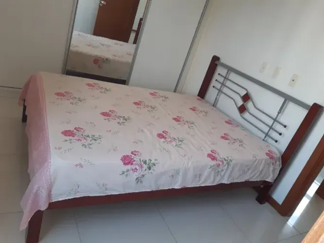 Cama de casal madeira