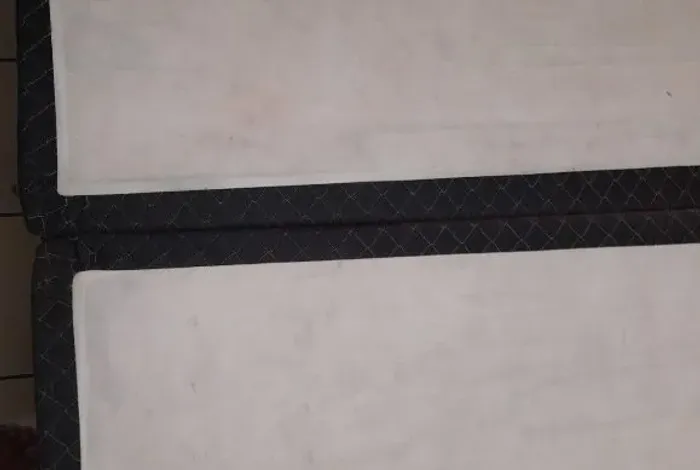 Vende-se base da cama box