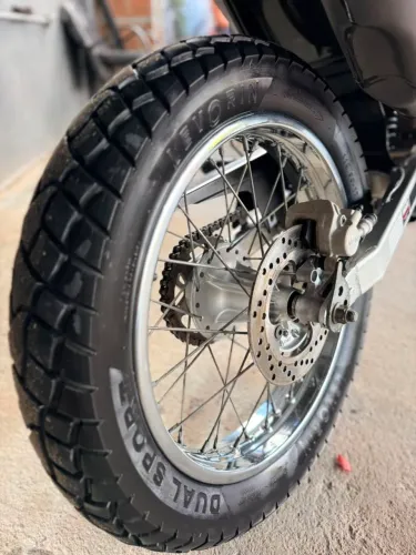 Moto muito nova