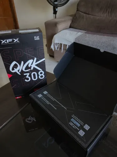 Placa de Video RX 7600 XFX AMD Radeon 8GB GDDR6 - Triplo Fan