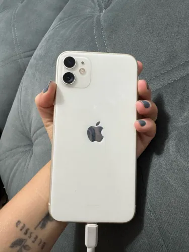 IPHONE 11 USADO