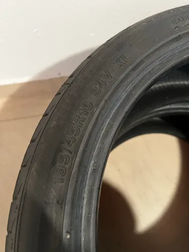 PNEU NOVO 195/45/16 perfil baixo