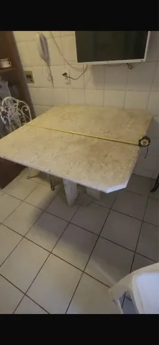 Mesa em Mármore Bege Bahia (4 lugares)