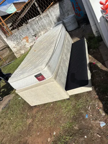 Cama solteiro baú com auxiliar 