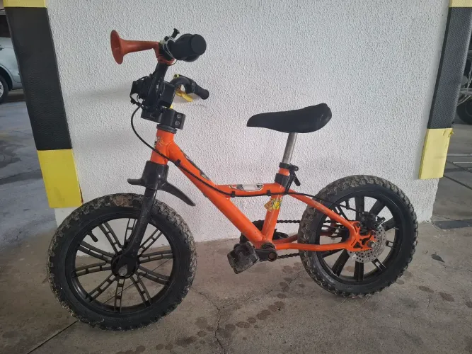 Bicicleta BTWIN ARO 14 Semi Nova
