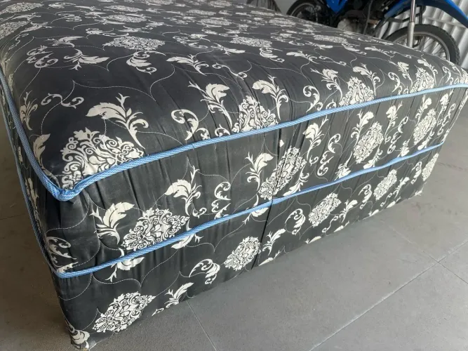 Vendo Cama Box Casal