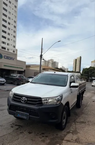 Toyota Hilux CS 4X4 2.8 TDI Diesel Mec. 2017