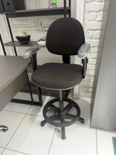 cadeira caixa executiva com braço 