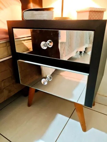 Venda duas mesa de cabeceira MDF