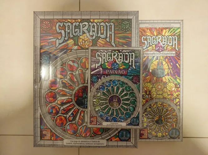 Boardgame Combo Sagrada: Base + exp. Paixão + exp. 5-6 jogadores (Galápagos, Lacrados)
