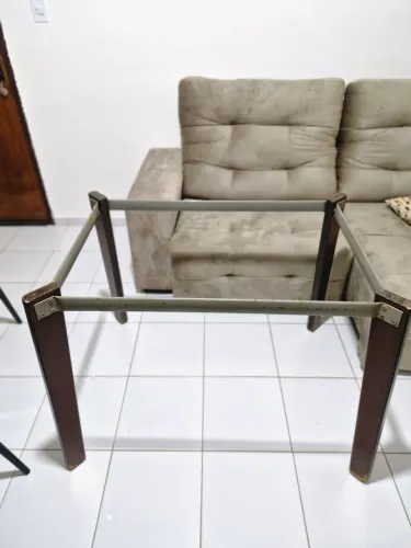 Vendo uma base de mesa