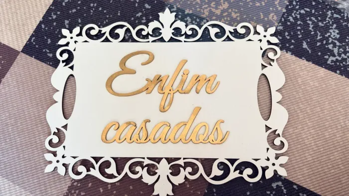 Placa : Enfim Casados