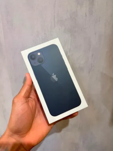 iPhone 13 256 GB semi novo