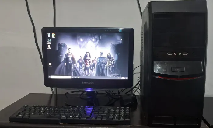 Computador completo com HDMI- Core i3, 500Gb, 2Gb DDR3, Placa de vídeo 1Gb- Monitor 16 
