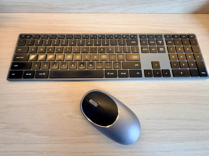 Kit Satechi Teclado X3 e Mouse M1 Bluetooth Space Gray!!! Impecáveis!!!