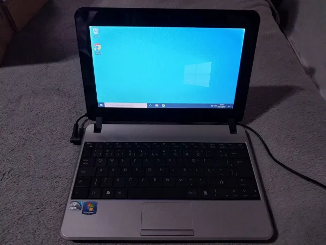 Netbook 2gb de ram ddr3 Positivo Black muito bonito e funcionando