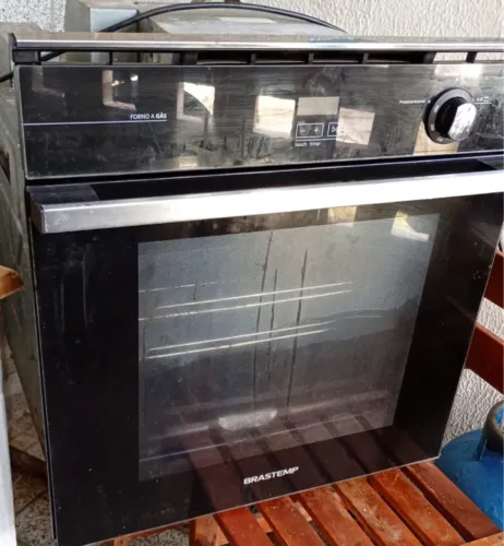 Vendo forno Brastemp embutido bem conservado valor 900