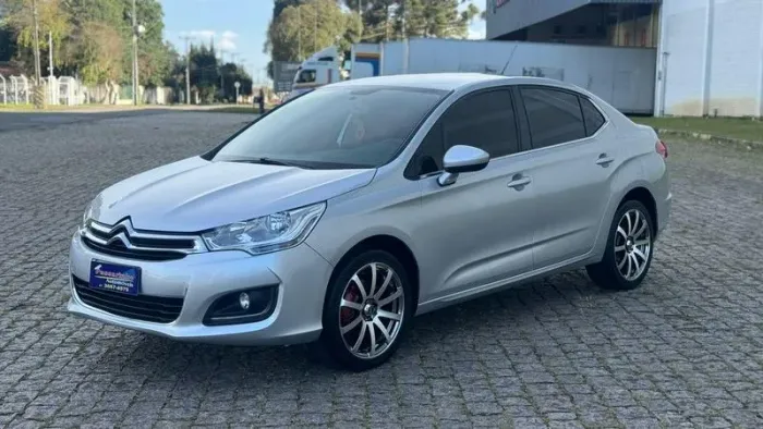 Citroen C4 Lounge Exclusive 1.6 Turbo 4P Aut. 2018