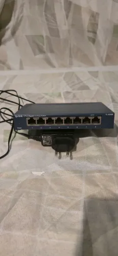 Switch TP-Link 8 Portas Gigabit (TL-SG108) - Carcaça de Metal