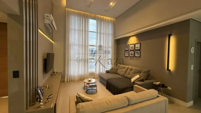 Oportunidade - Casa em Condomínio - Condomínio Vivant - Urbanova - 4 Dormitórios - 232m².
