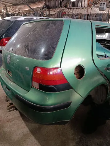 Golf sucata retirada peças
