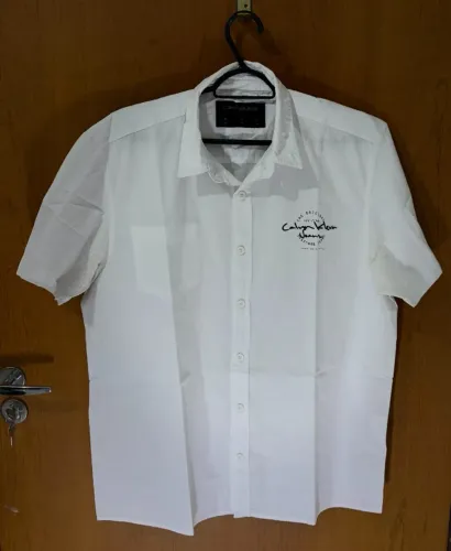 Camisa Calvin Klein Manga Curta Tamanho M