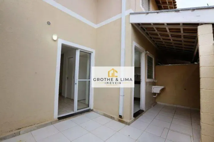 CASA À VENDA NO CONDOMÍNIO DEL FIORI COM 150m².