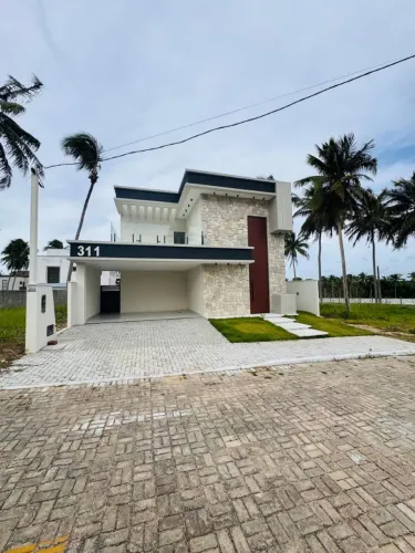 Condomínio Cajupiranga Clube - Casa Duplex 3/4 com 3 suítes de 185 m², 4 vagas por 799.000