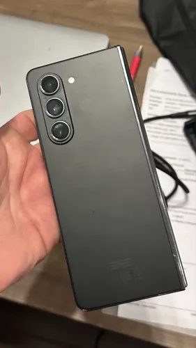Samsung Z Fold 5 