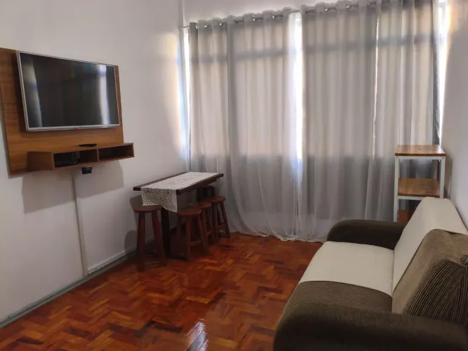 APARTAMENTO DE 01 QUARTO A 100 METROS DA PRAIA.