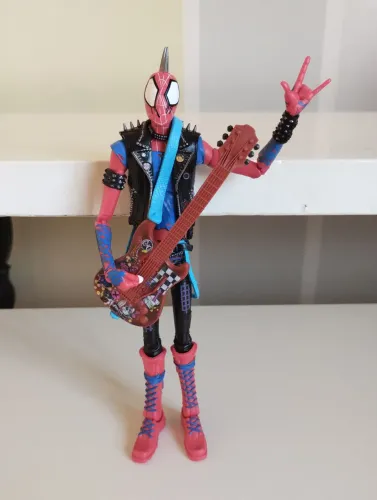 Action Figures Spiderman SpiderPunk Marvel Legends
