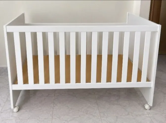 Berço Infantil Branco Seminovo - Ótimo Estado