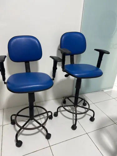 Vendo cadeiras para recepção 