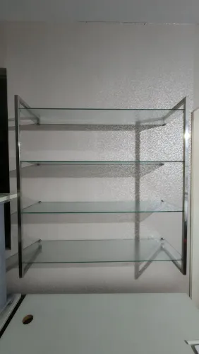 Prateleiras / Cristaleira Vidro e Barras em INOX (1,05 X 0,30 X 1,00)