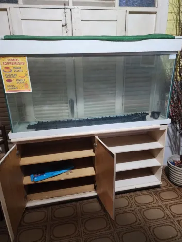 AQUÁRIO GIGANTE