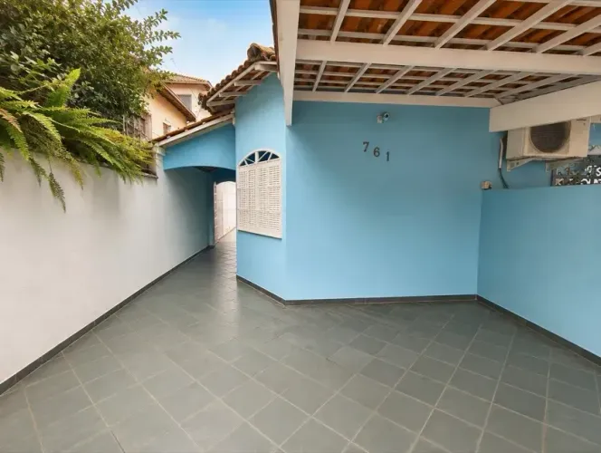 Excelente casa para aluguel com 74 metros quadrados com 2 quartos em Guilhermina - Praia G